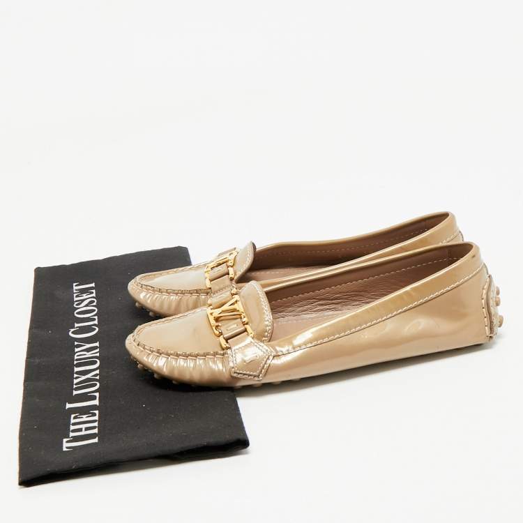 Pre Owned Louis Vuitton Gold Patent Leather Oxford Slip On Loafers Size 38
