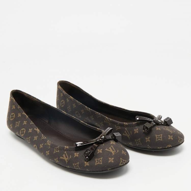 Pre Owned Louis Vuitton Brown Monogram Mini Lin Canvas Debbie Ballet Flats Size 37.5