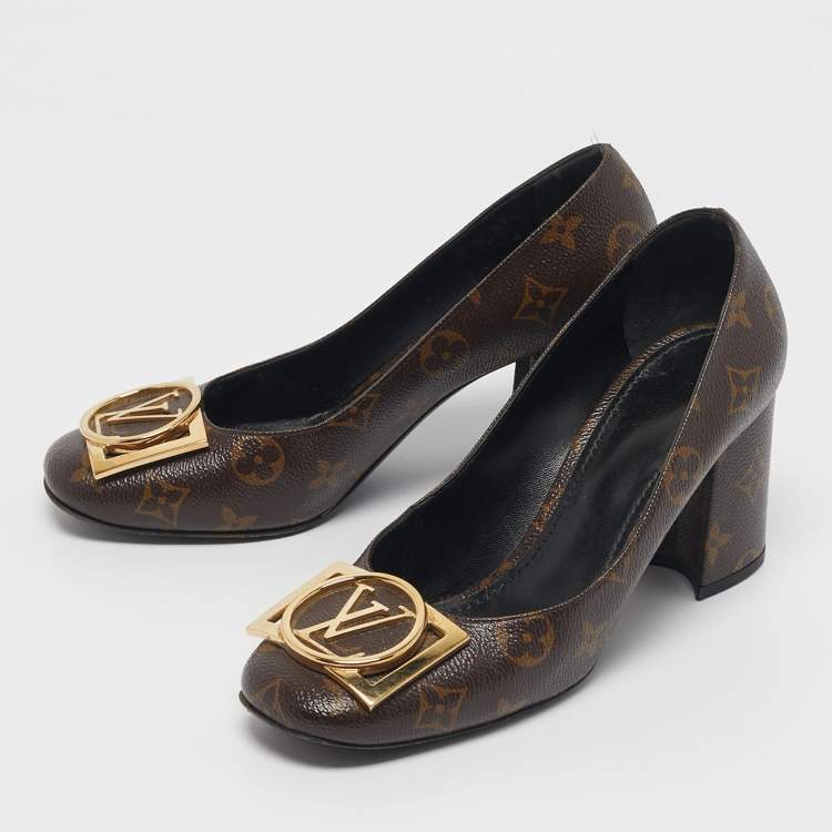Pre Owned Louis Vuitton Monogram Canvas Madeleine Pumps Size 39