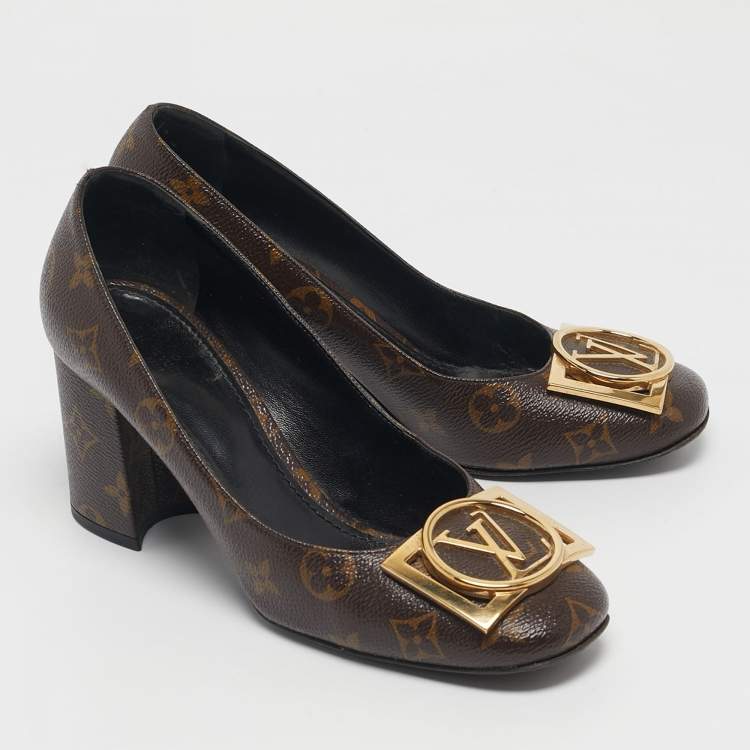 Pre Owned Louis Vuitton Monogram Canvas Madeleine Pumps Size 39