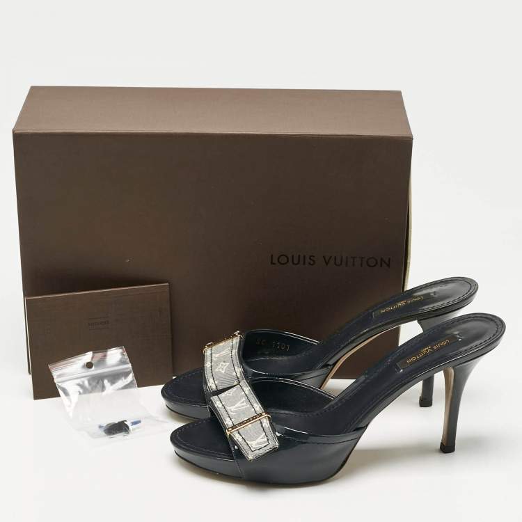 Pre Owned Louis Vuitton Black Blue Denim and Patent Leather Mini Lin Mules Size 38.5