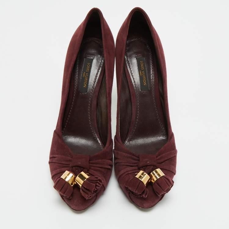 Pre Owned Louis Vuitton Burgundy Suede Tassel Platform Pumps Size 36