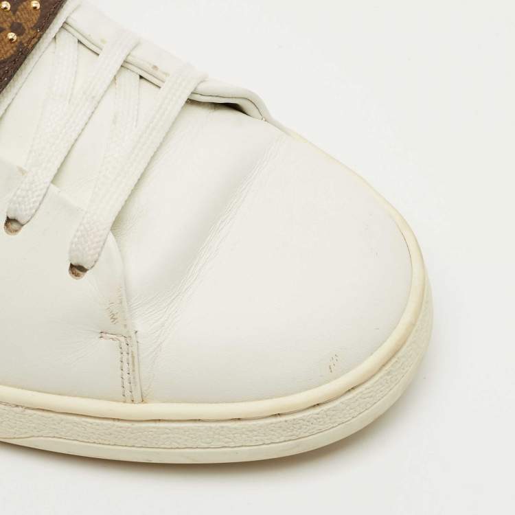 Pre Owned Louis Vuitton White/Brown Monogram Canvas and Leather Frontrow Lace Up Sneakers Size 38