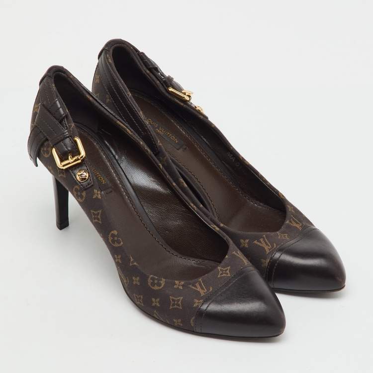 Pre Owned Louis Vuitton Brown Monogram Mini Lin Canvas and Leather Barbara Cap Toe Pumps Size 38.5