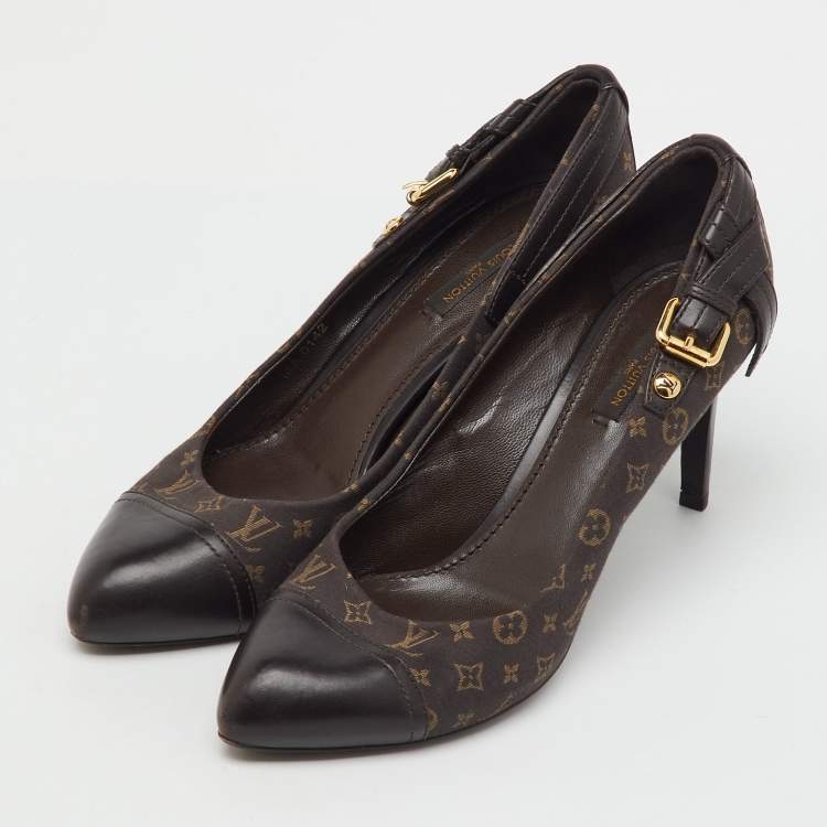 Pre Owned Louis Vuitton Brown Monogram Mini Lin Canvas and Leather Barbara Cap Toe Pumps Size 38.5
