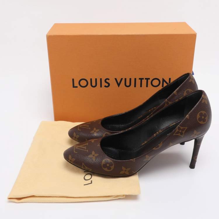 Pre Owned Louis Vuitton Monogram Canvas Round Toe Pumps Size 39