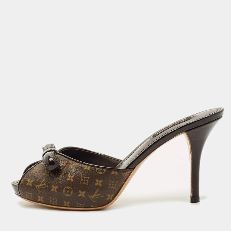 Pre Owned Louis Vuitton Brown Monogram Canvas Malibu Slide Sandals Size 36.5
