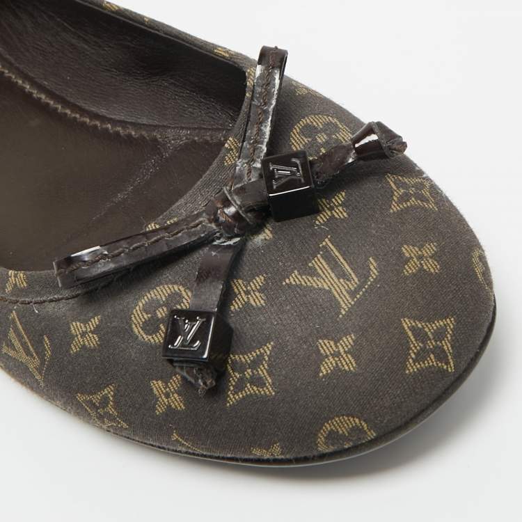 Pre Owned Louis Vuitton Brown Monogram Mini Lin Canvas Debbie Ballet Flats Size 38.5