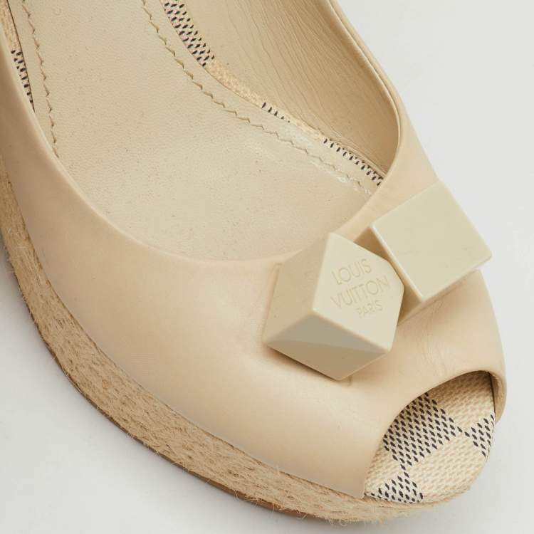 Pre Owned Louis Vuitton Cream Leather Gossip Cube Espadrille Wedge Slingback Pumps Size 38.5