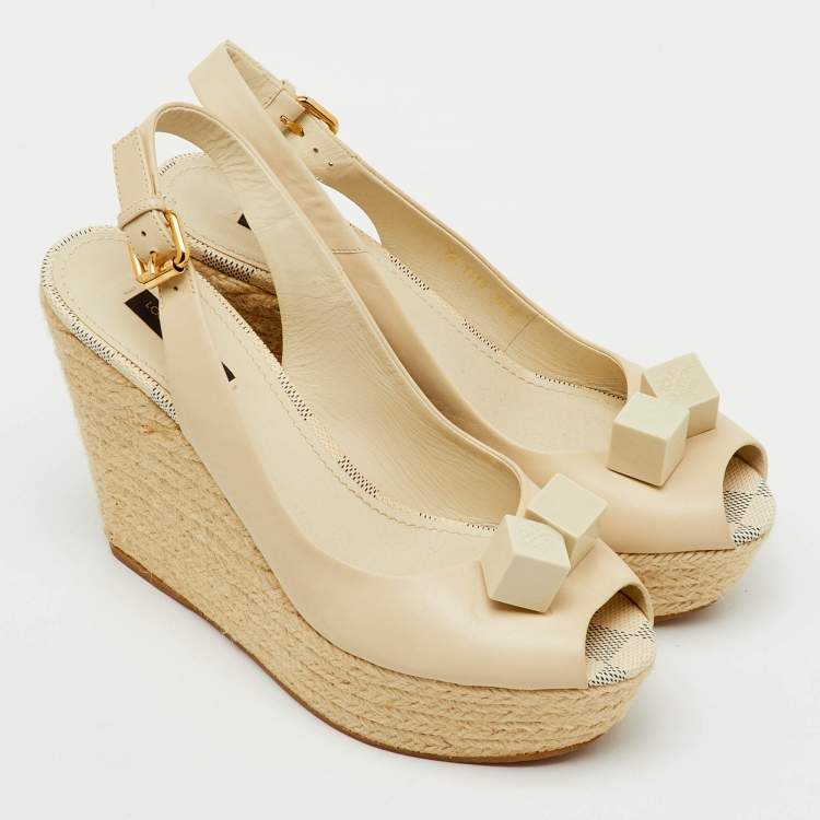 Pre Owned Louis Vuitton Cream Leather Gossip Cube Espadrille Wedge Slingback Pumps Size 38.5