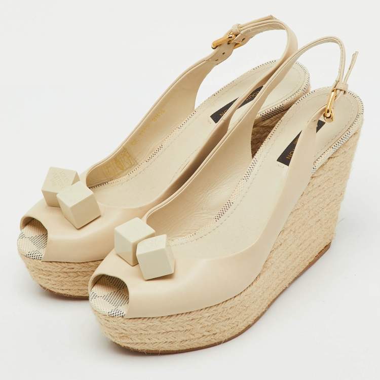 Pre Owned Louis Vuitton Cream Leather Gossip Cube Espadrille Wedge Slingback Pumps Size 38.5