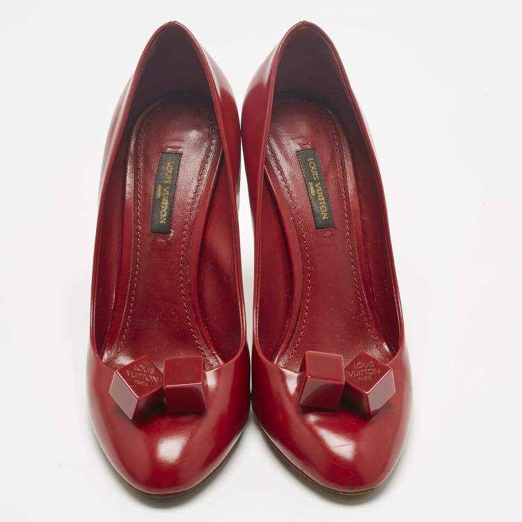 Pre Owned Louis Vuitton Red Patent Leather Dice Pumps Size 37