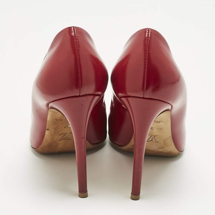 Pre Owned Louis Vuitton Red Patent Leather Dice Pumps Size 37