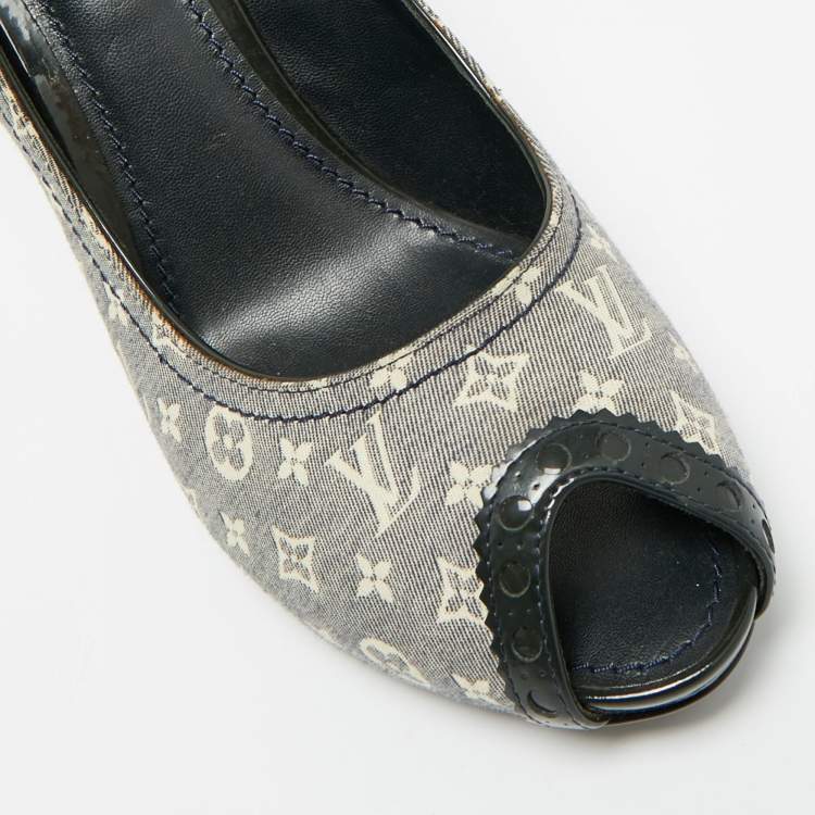 Pre Owned Louis Vuitton Blue Mini Lin Monogram Canvas and Patent Leather Peep Toe Pumps Size 39.5
