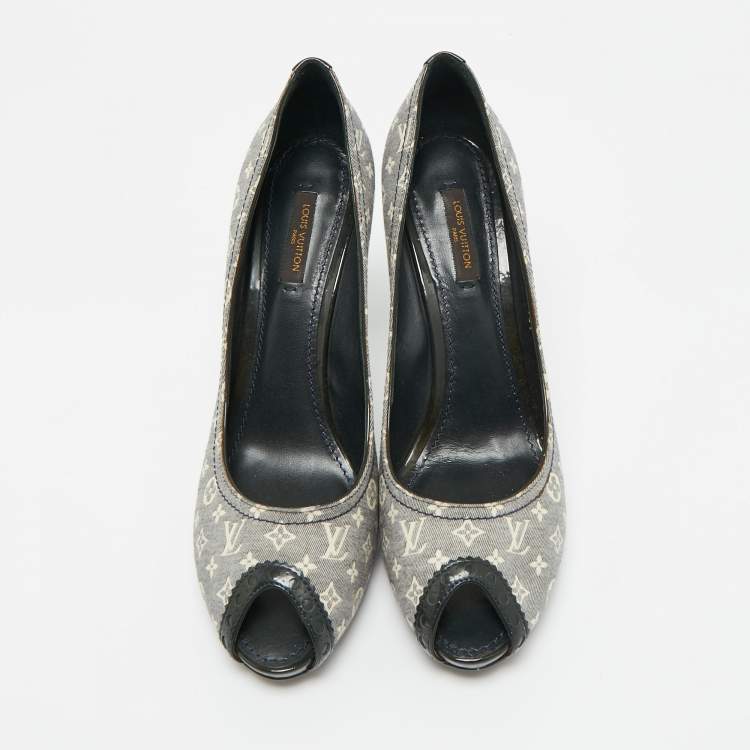 Pre Owned Louis Vuitton Blue Mini Lin Monogram Canvas and Patent Leather Peep Toe Pumps Size 39.5
