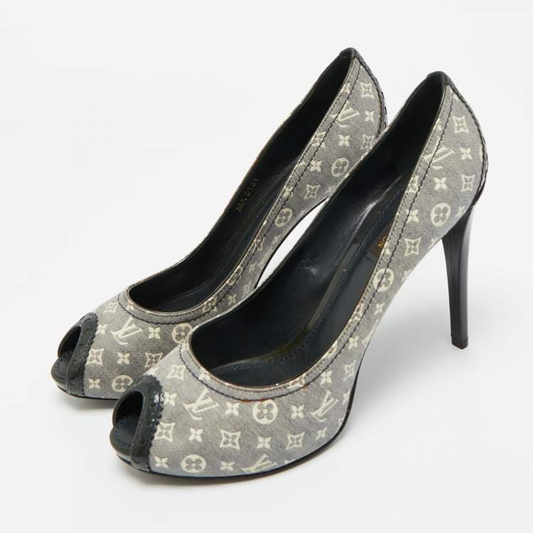 Pre Owned Louis Vuitton Blue Mini Lin Monogram Canvas and Patent Leather Peep Toe Pumps Size 39.5