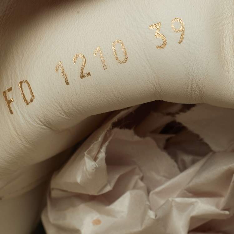 مملوكة مسبقًا Louis Vuitton White/Pink Leather Time Out Low Top Sneakers Size 39