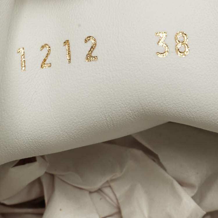 Pre Owned Louis Vuitton x Yayoi Kusama White Leather Time Out Sneakers Size 38