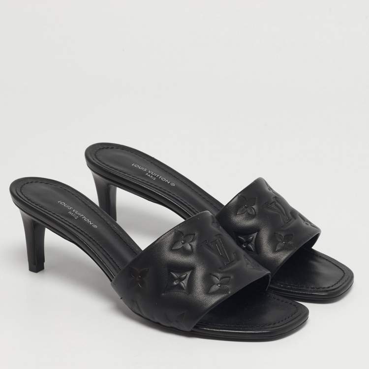 مملوكة مسبقًا Louis Vuitton Revival Size 37 Black Monogram Embossed Leather Slide Sandals