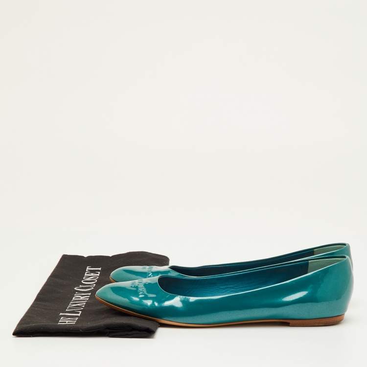 مملوكة مسبقًا Louis Vuitton Size 39 Blue Patent Leather Ballet Flats