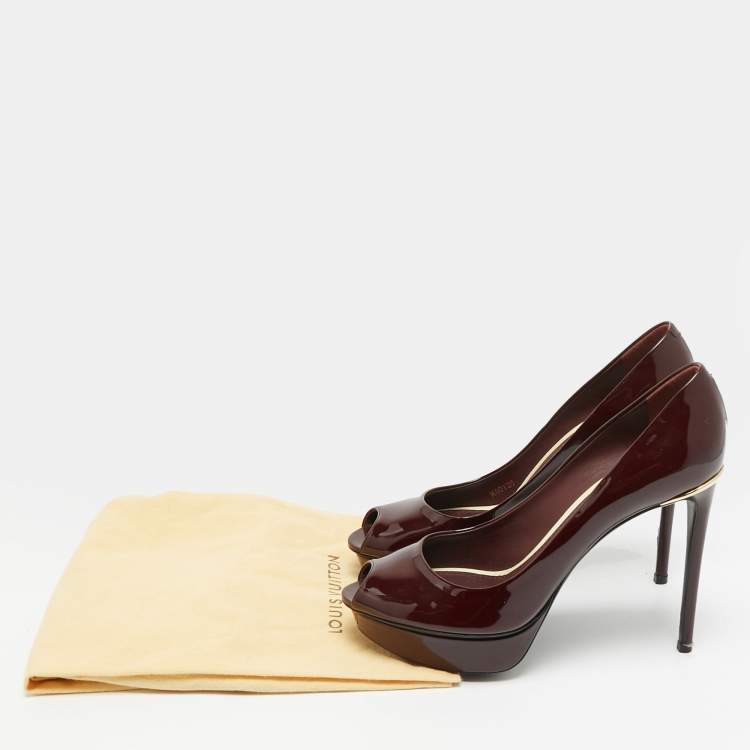 Pre Owned حذاء كعب عالي لوي فيتون مقدمة مفتوحة أو ريللي جلد لامع أسود منصة مقاس 38.5