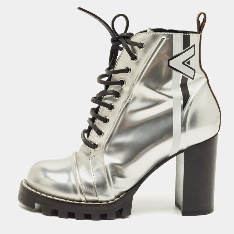 Pre Owned Louis Vuitton Star Trail Size 38 Silver Leather Ankle Length Boots