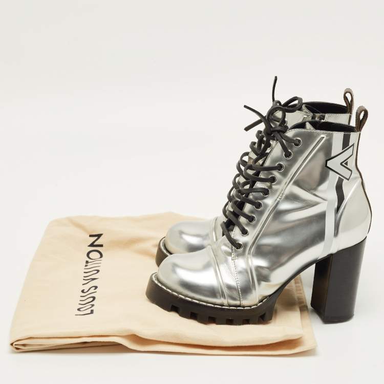 Pre Owned Louis Vuitton Star Trail Size 38 Silver Leather Ankle Length Boots