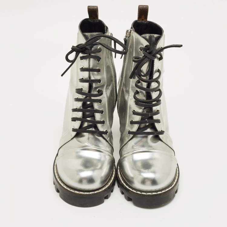 Pre Owned Louis Vuitton Star Trail Size 38 Silver Leather Ankle Length Boots