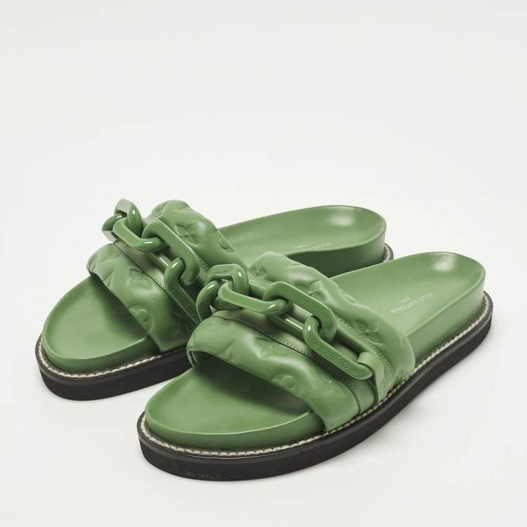 Pre Owned Louis Vuitton Sunset Size 37 Green Leather Flat Sandals