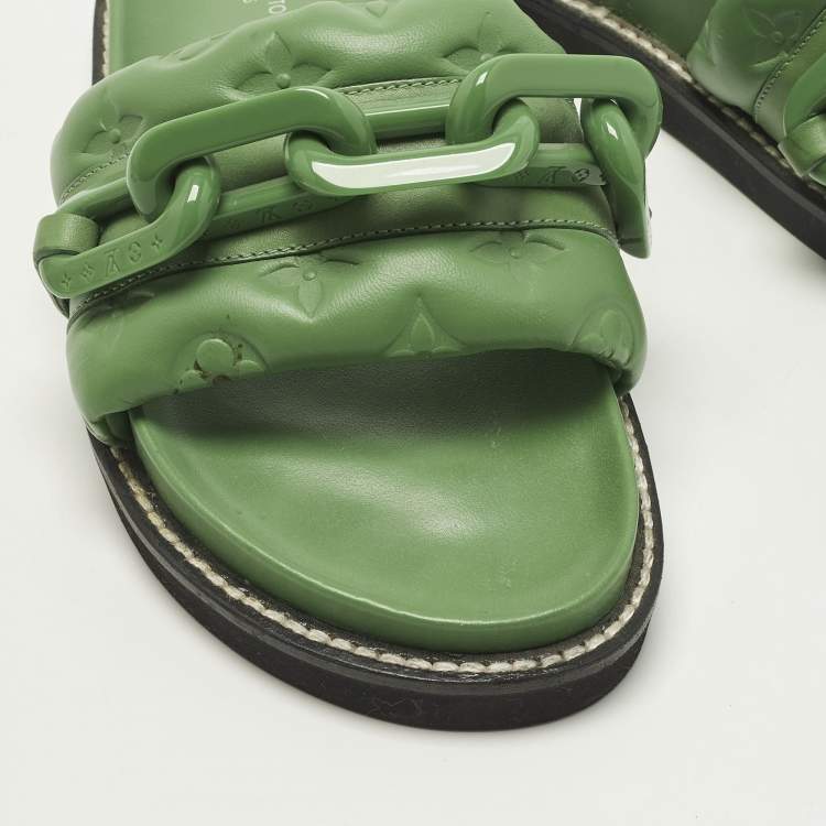 Pre Owned Louis Vuitton Sunset Size 37 Green Leather Flat Sandals