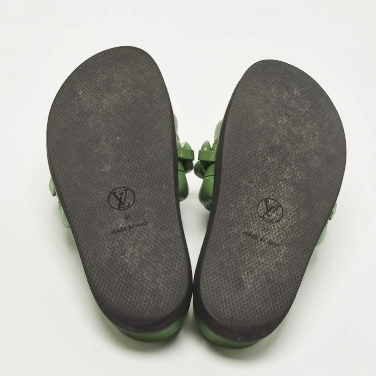 Pre Owned Louis Vuitton Sunset Size 37 Green Leather Flat Sandals