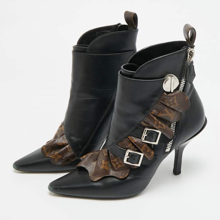 Pre Owned حذاء بوت كاحل لويس فيتون قماش مزخرف وبني وأسود وجلد مقاس 37.5