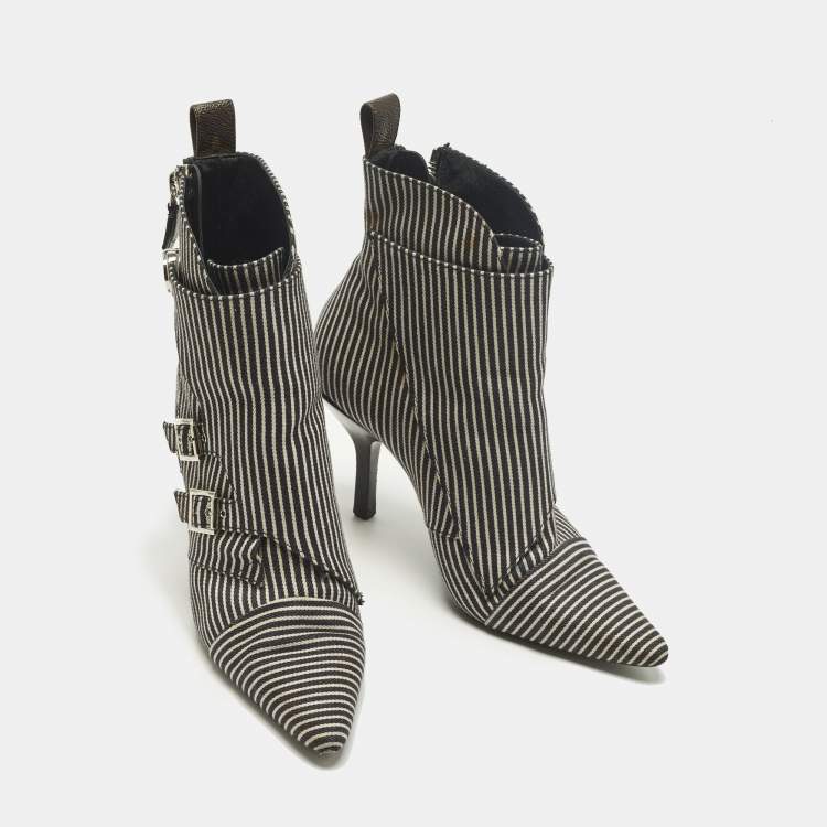 Pre Owned Louis Vuitton Size 37.5 Black/White Canvas Ankle Length Boots