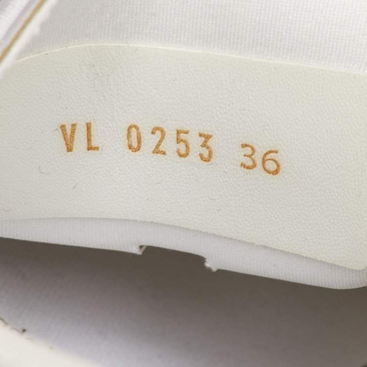 Pre Owned Louis Vuitton Run 55 Size 36 White/Gold Canvas, Rubber and Leather Trainers Sneakers