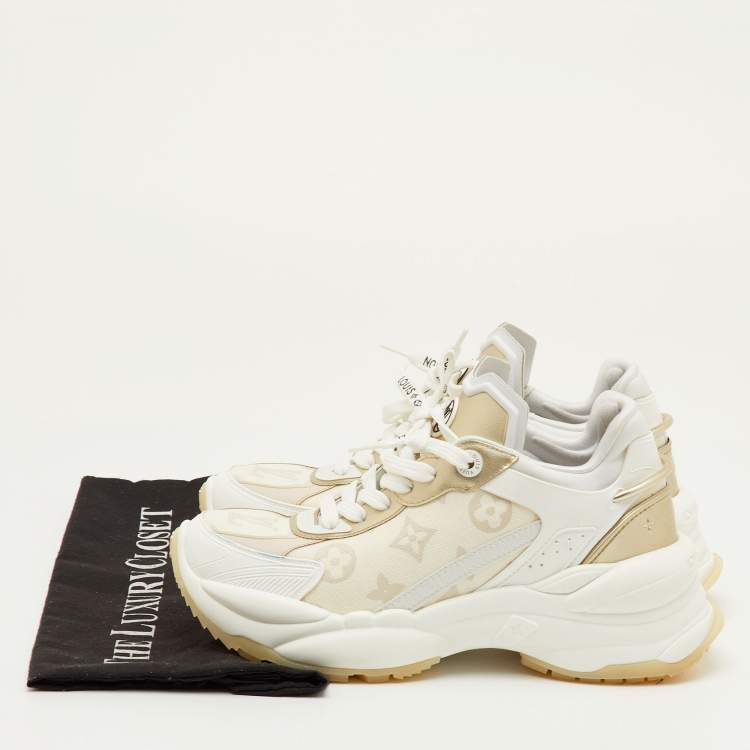 Pre Owned Louis Vuitton Run 55 Size 36 White/Gold Canvas, Rubber and Leather Trainers Sneakers