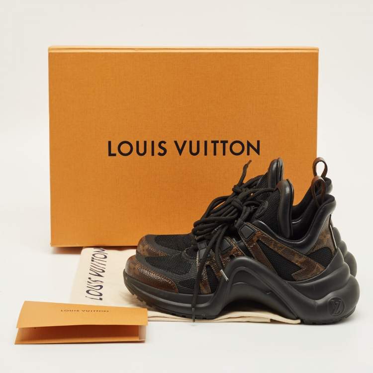 مملوكة مسبقًا حذاء رياضي لوي فيتون "ارشليت" جلد أسود وكانفاس مونوغرامي مقاس 36