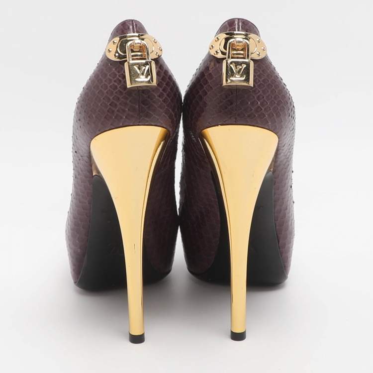 Pre Owned Louis Vuitton Oh Really! Size 37 Burgundy Python Leather Peep Toe Pumps