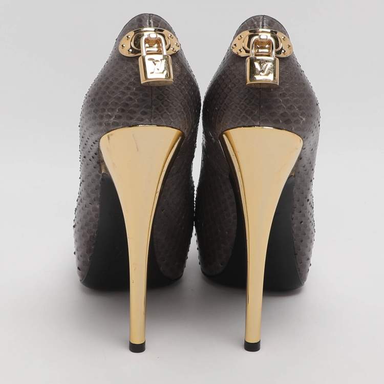 Pre Owned Louis Vuitton Oh Really! Size 37 Grey Python Leather Peep Toe Pumps