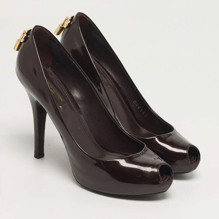 Pre Owned Louis Vuitton Oh Really! Size 38 Burgundy Patent Leather Peep Toe Pumps