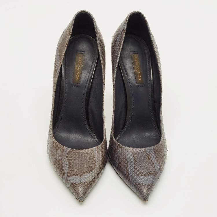 مملوكة مسبقًا Louis Vuitton Eyeline Size 38 Grey Snakeskin Leather Pumps