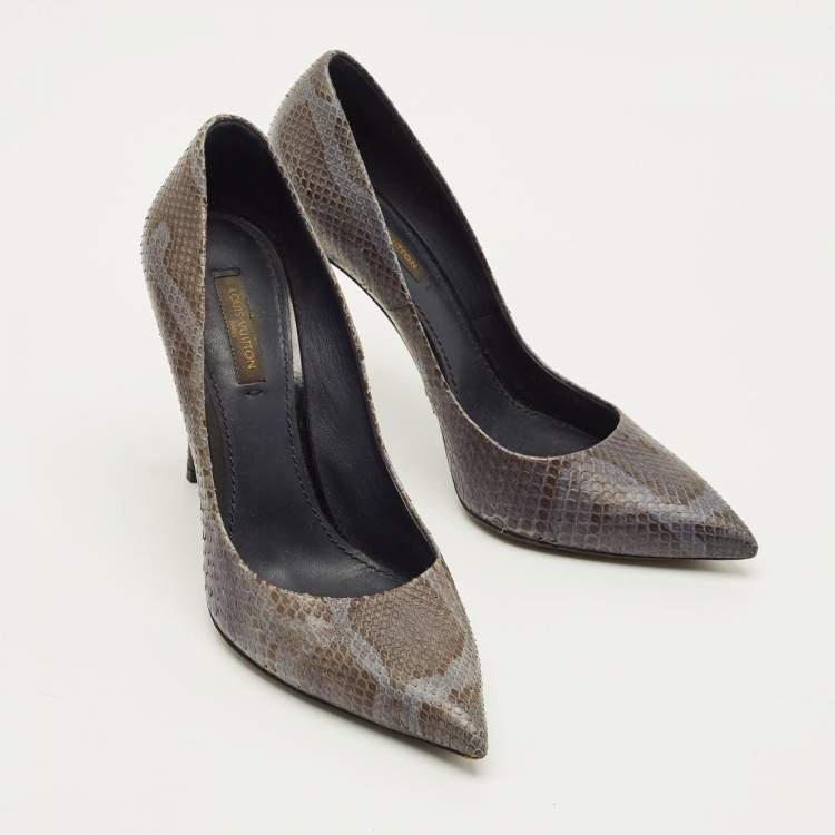 مملوكة مسبقًا Louis Vuitton Eyeline Size 38 Grey Snakeskin Leather Pumps