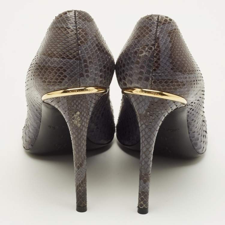 مملوكة مسبقًا Louis Vuitton Eyeline Size 38 Grey Snakeskin Leather Pumps