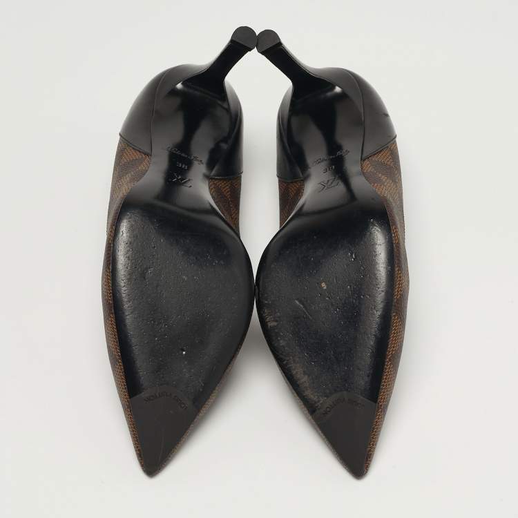 مملو كة مسبقًا حذاء كعب عالي لوي فيتون شيري جلد وقماش بنقشة الشعار بني مقاس 38