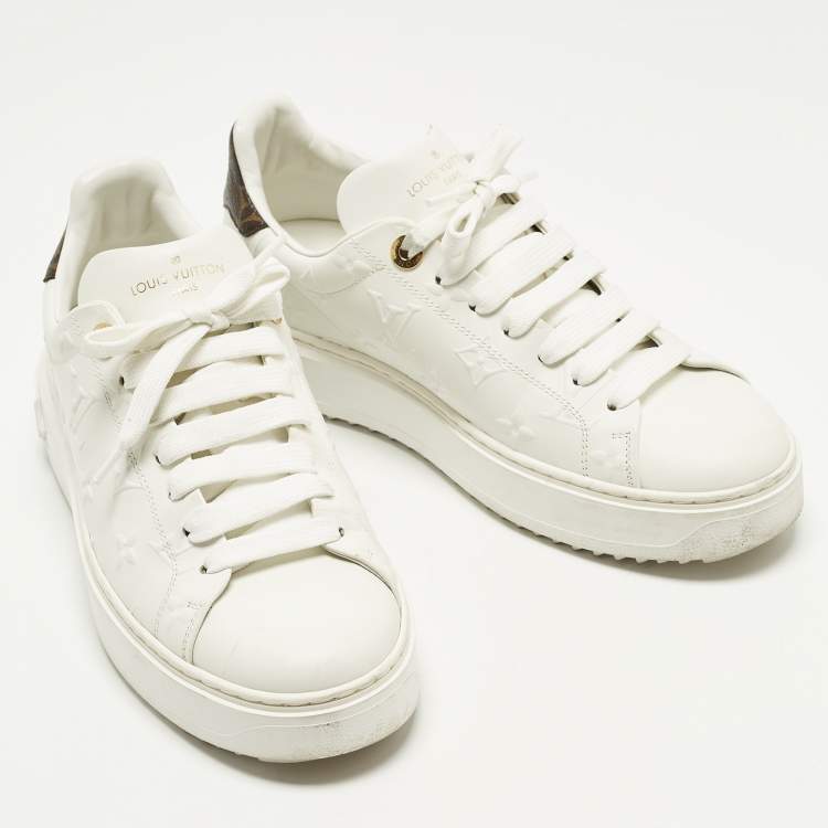 Pre Owned Louis Vuitton Time Out Size 39 White/Brown Monogram Canvas and Leather Low Top Sneakers
