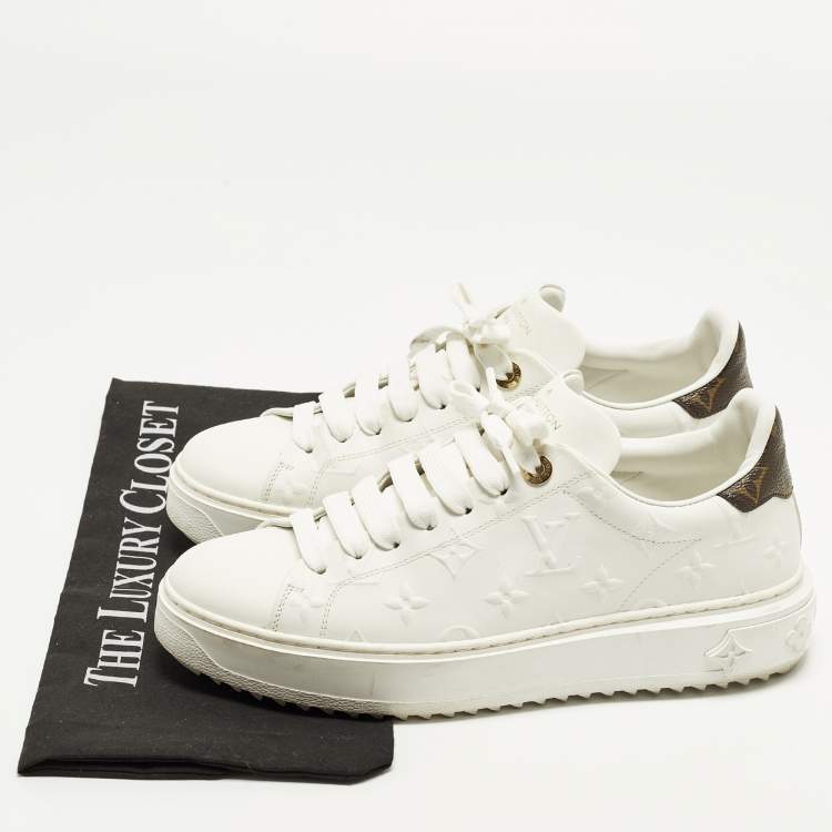 Pre Owned Louis Vuitton Time Out Size 39 White/Brown Monogram Canvas and Leather Low Top Sneakers