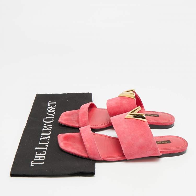 Pre Owned Louis Vuitton Essential V Size 38 Pink Suede Flat Slides