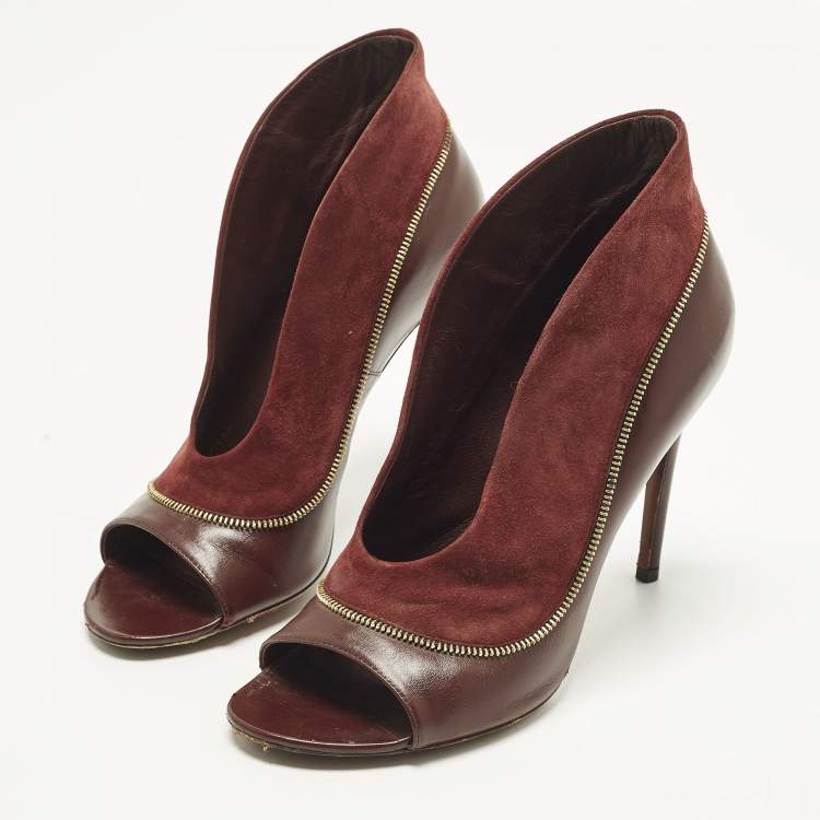 مملوكة مسبقًا Louis Vuitton Size 38 Burgundy Leather and Suede Zip Detail Open Toe  Booties