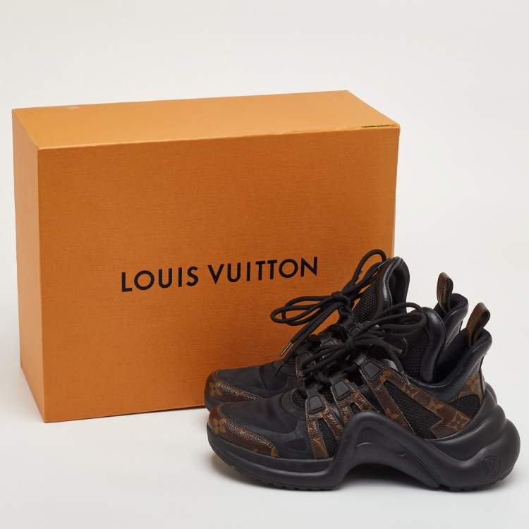 مملوكة مسبقًا Louis Vuitton Archlight Size 37.5 Monogram Canvas and Mesh Lace Up Sneakers