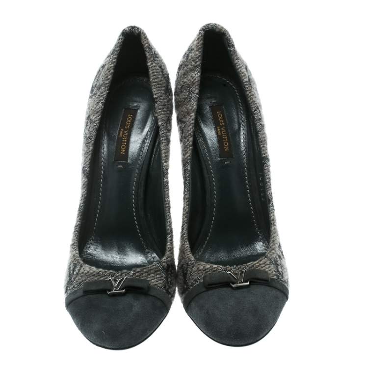 Pre Owned Louis Vuitton Grey Monogram Fabric With Suede Bow Cap Toe Pumps 37.5