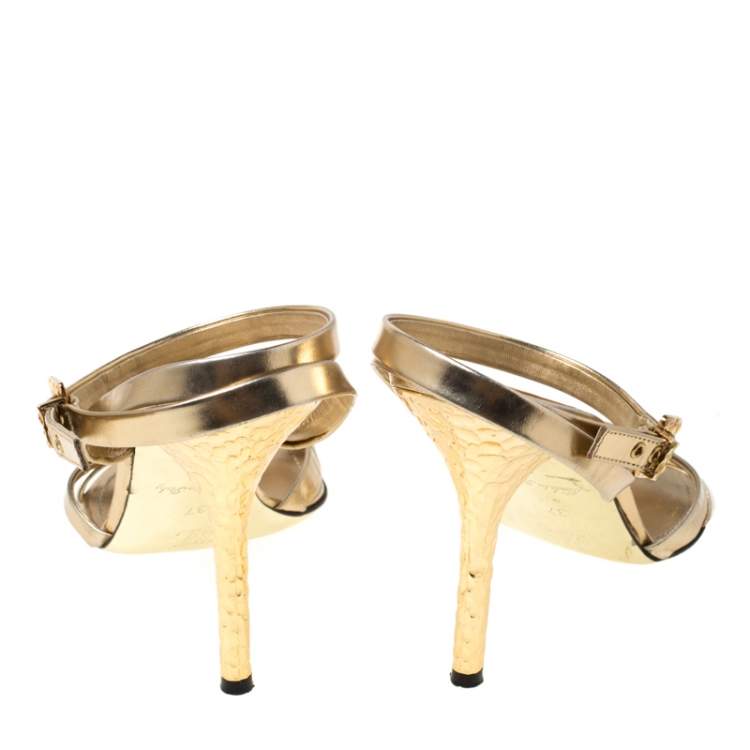 Pre Owned Louis Vuitton Metallic Gold Leather Classic Strappy Sandals Size 37